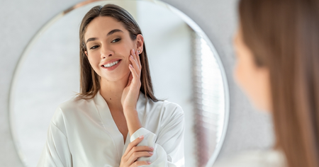 Collagen, Vitamin C, & Biotin: A Powerful Trio for Healthy-Looking Skin
